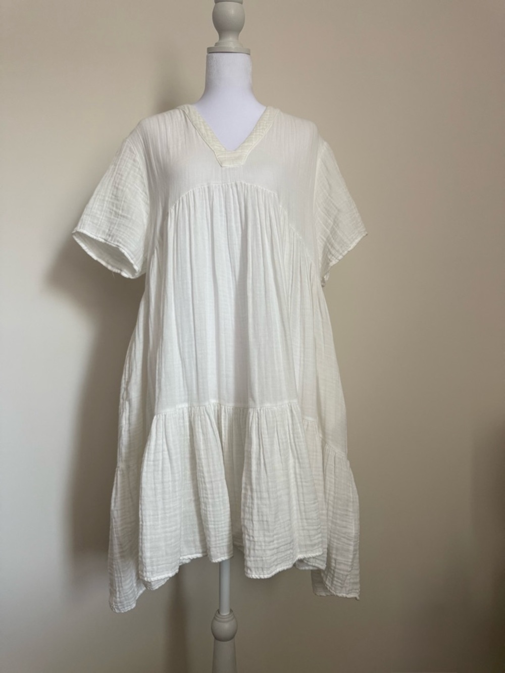 9Seed NWT Swim coverup in white size M/L